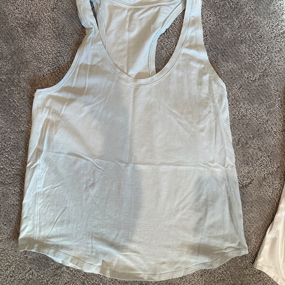 Lululemon love tank - Picture 1 of 5